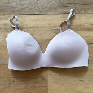Maidenform Bra 38C Lavender Womens Lingerie T-Shirt Wirefree Soft Comfort NWT